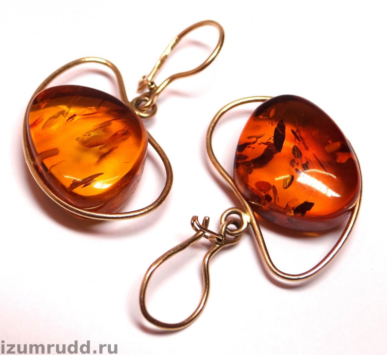 Серьги из серебра с янтарем 1002009