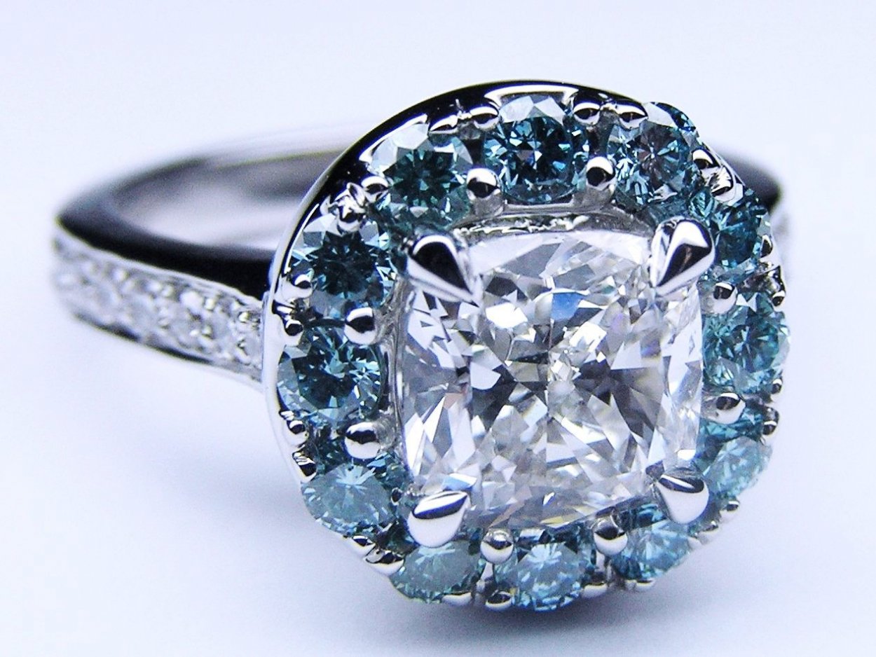 Chopard Blue Diamond Ring