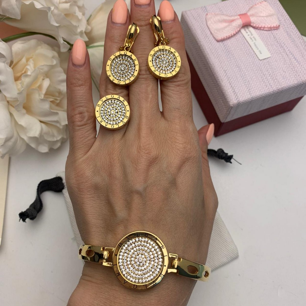 Перчатки Bvlgari женские
