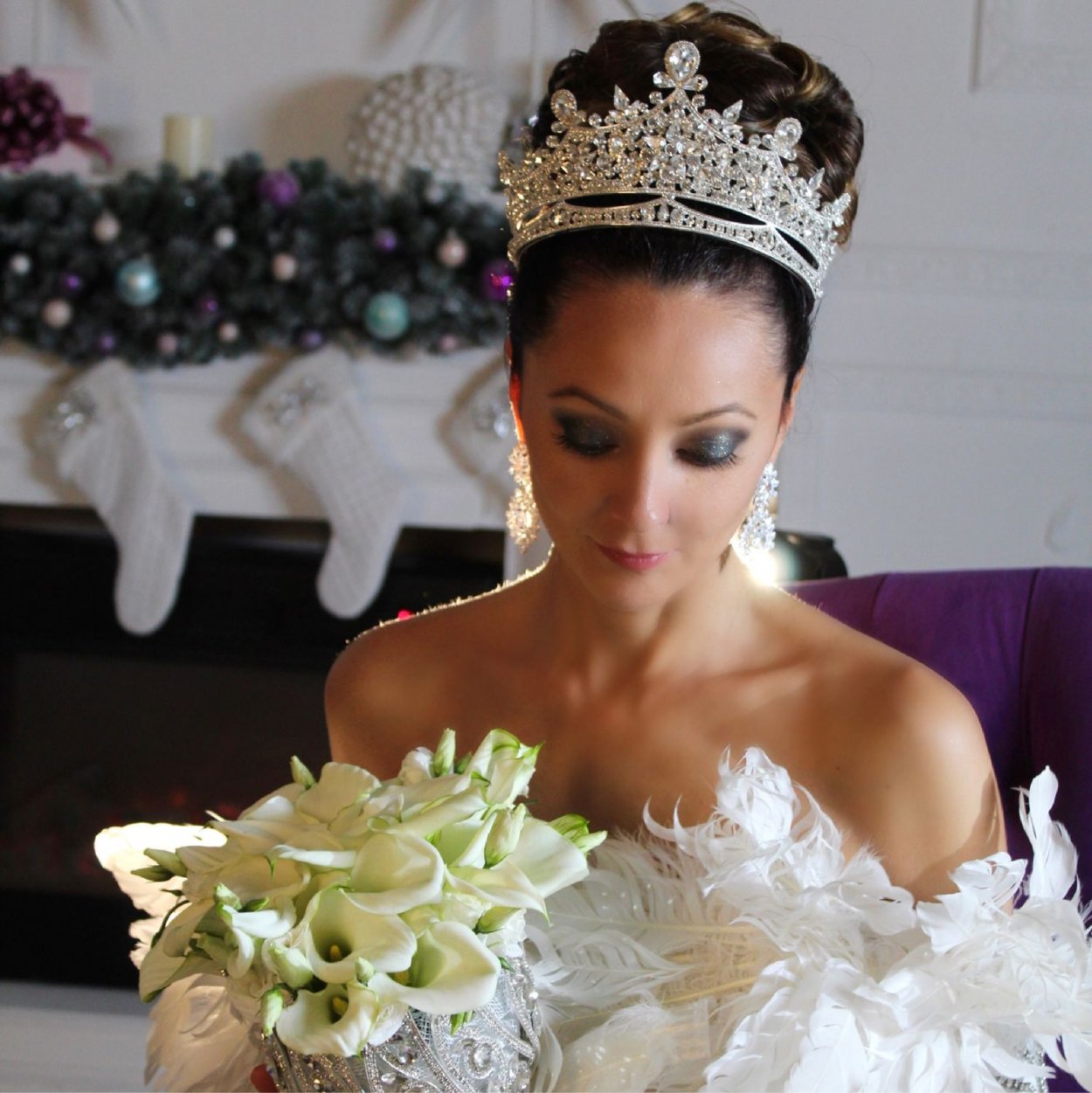 Lovely Bride короны