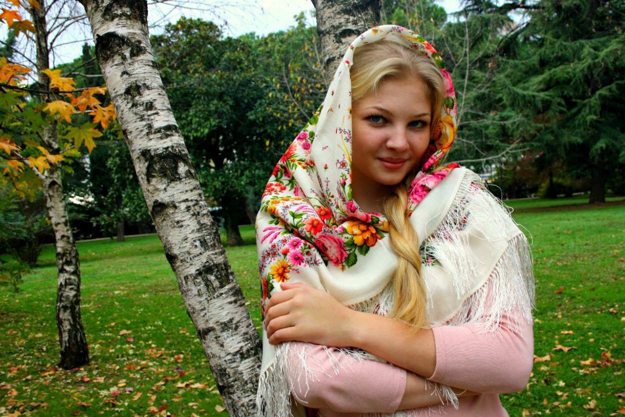 Русские красавицы в платках