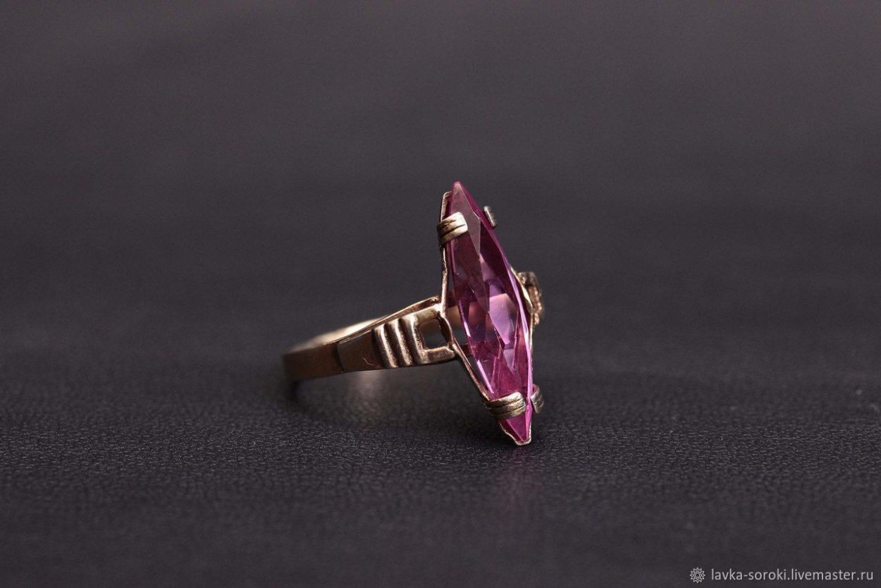 18k Royal Ruby Gold Ring Gems