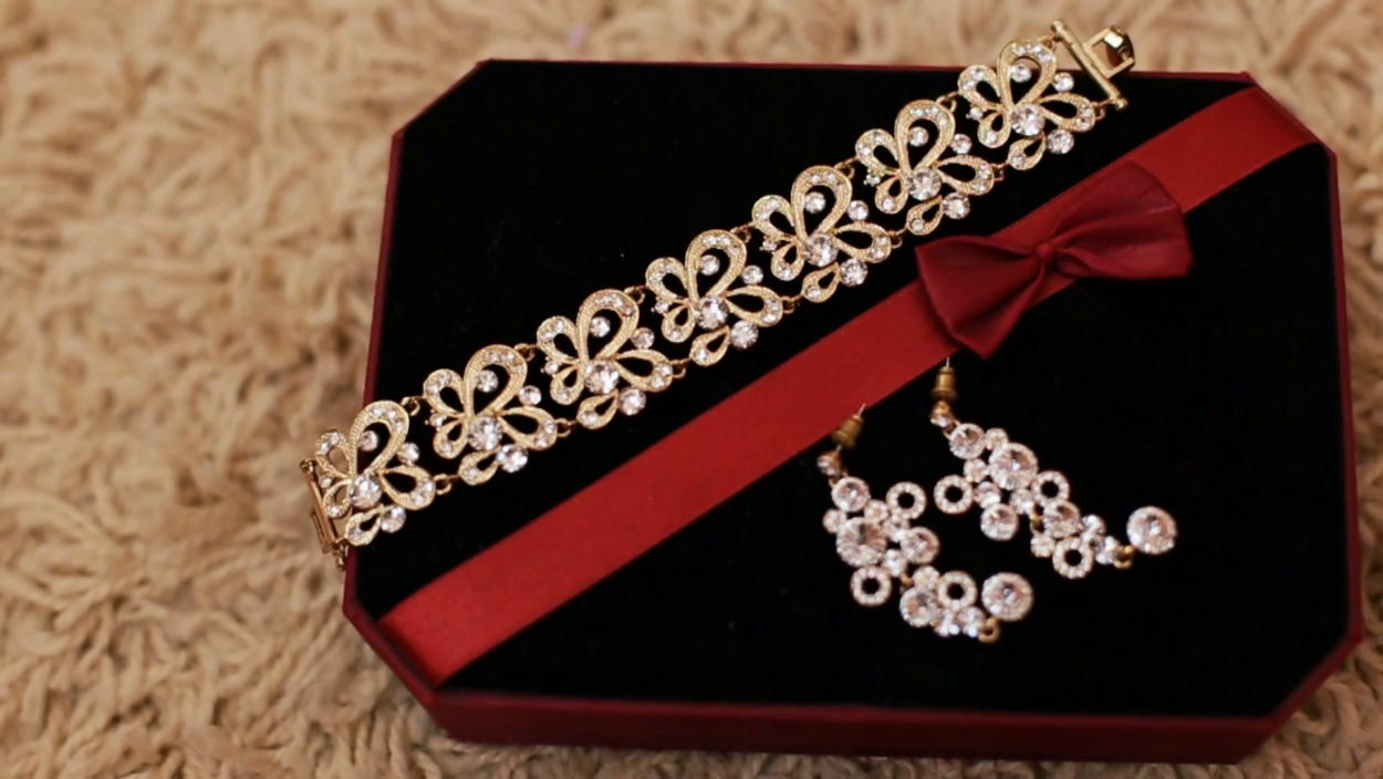 Cartier браслет в коробке