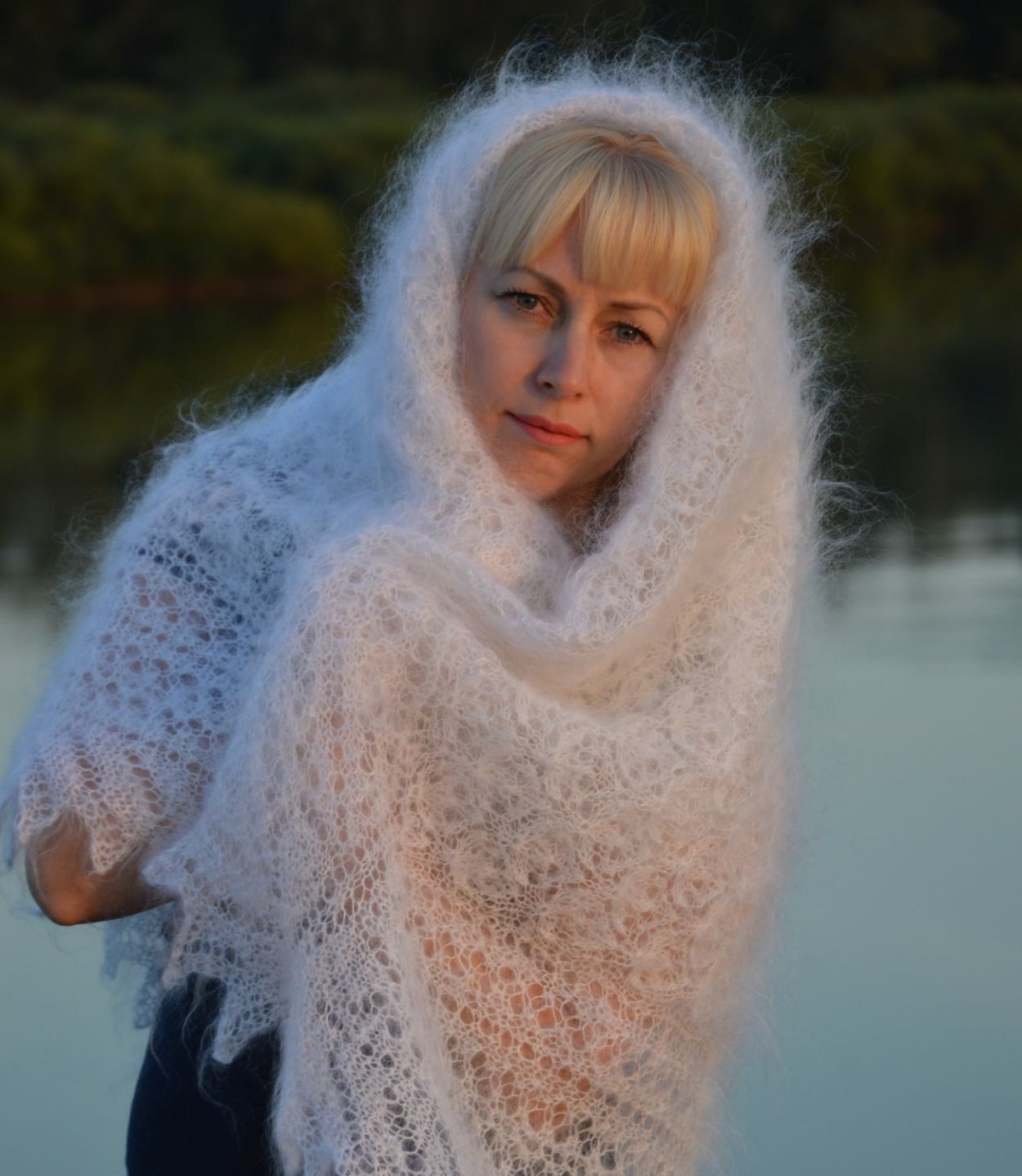 Алла Пугачева пуховый платок