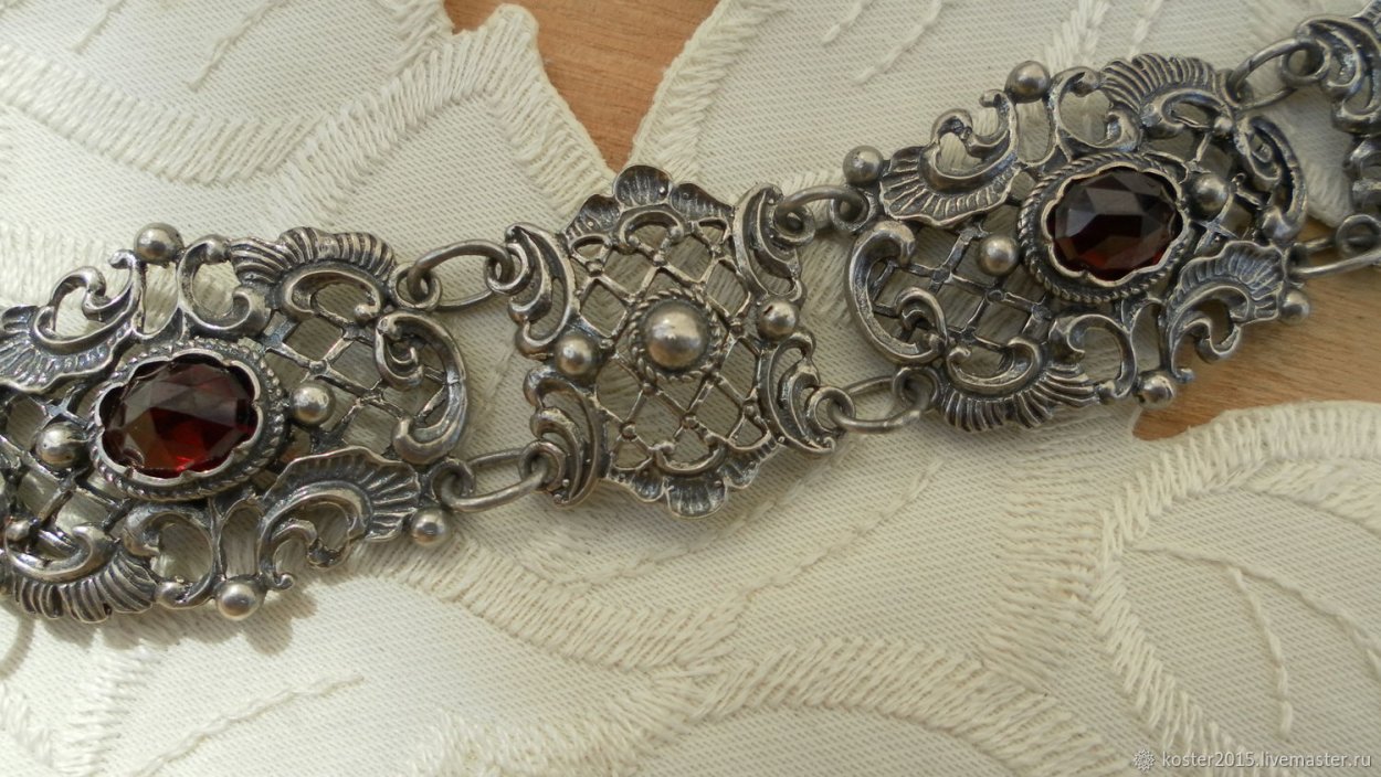 Старинные браслеты из серебра