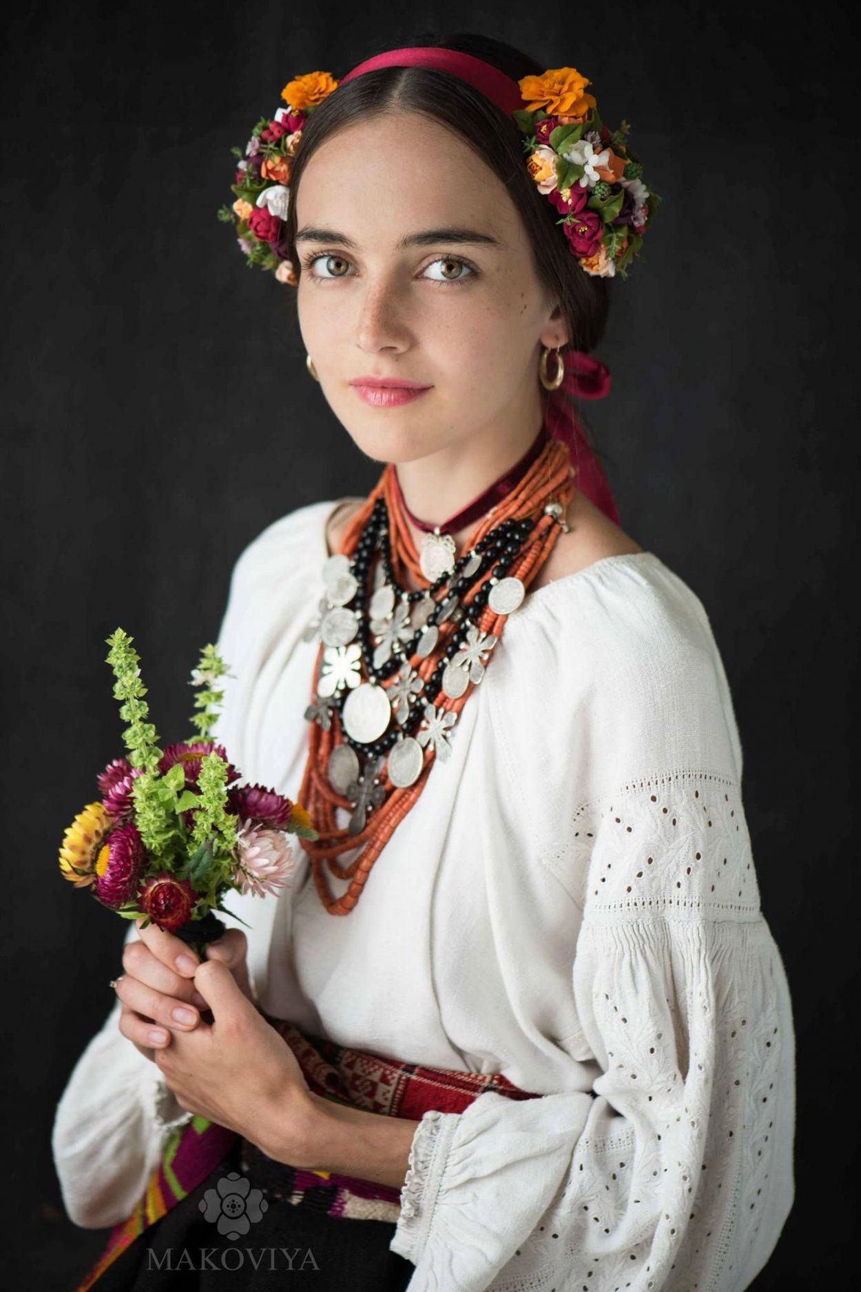 Украинский головной убор женский