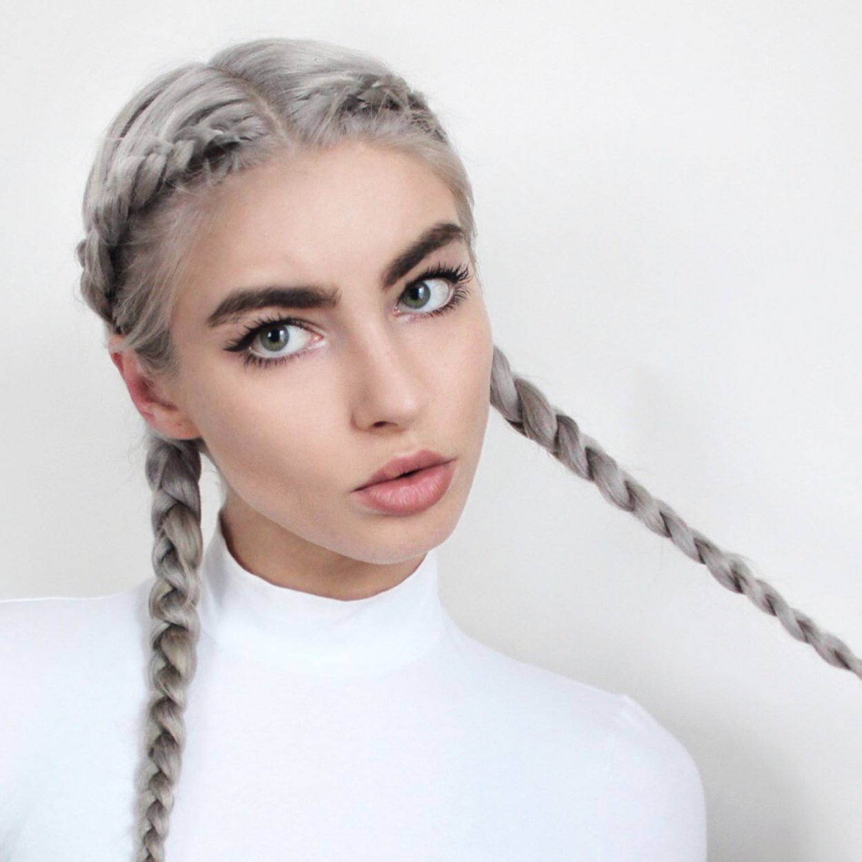 Karina Tikhonovskaya Карина Тихоновская