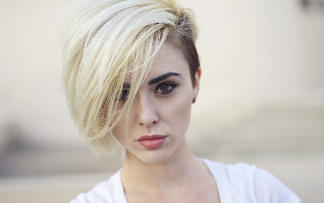 Alysha nett с короткой стрижкой