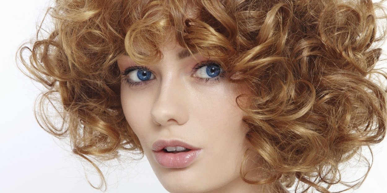 Curly Bob модель
