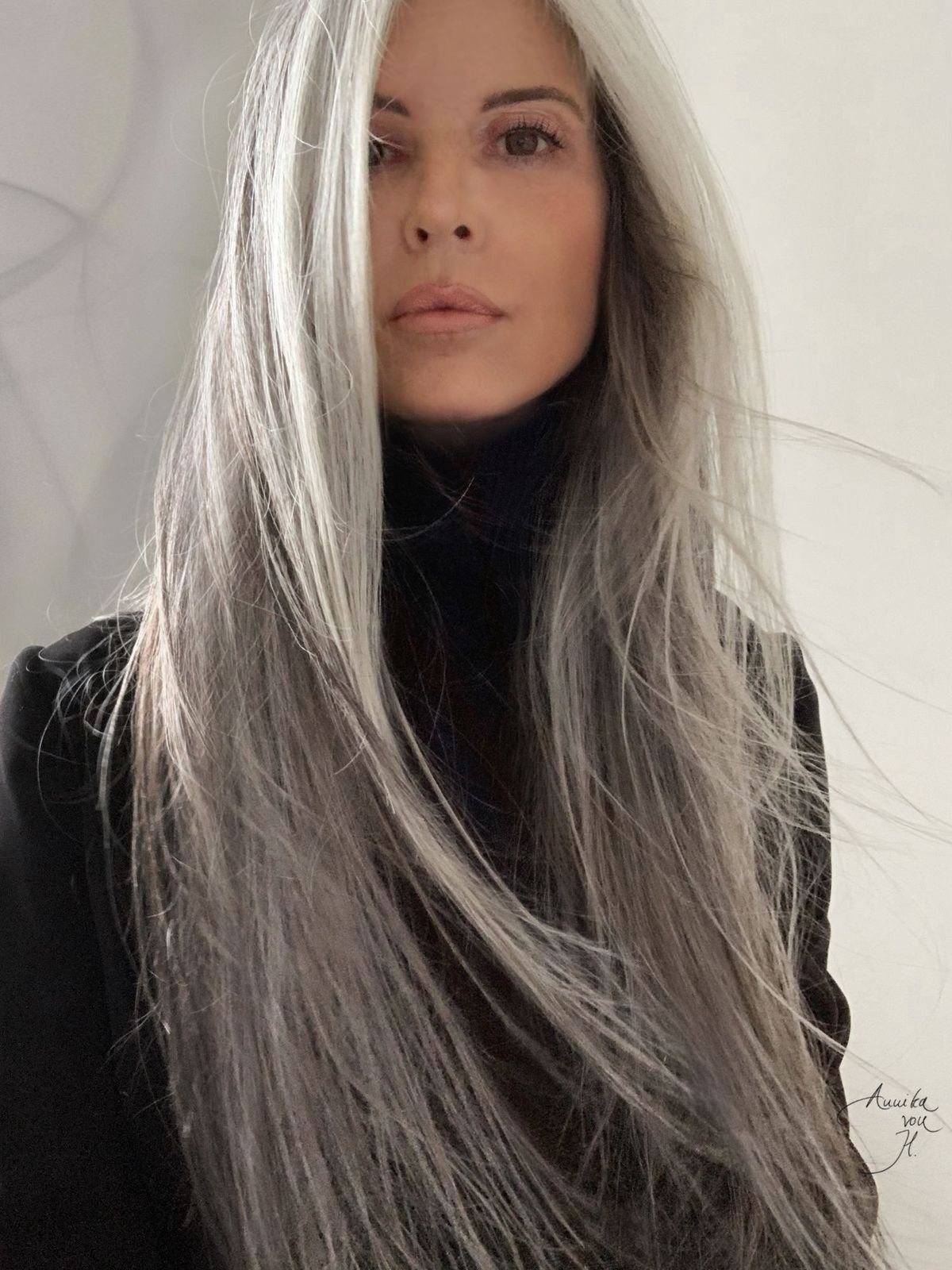 Annika von holdt
