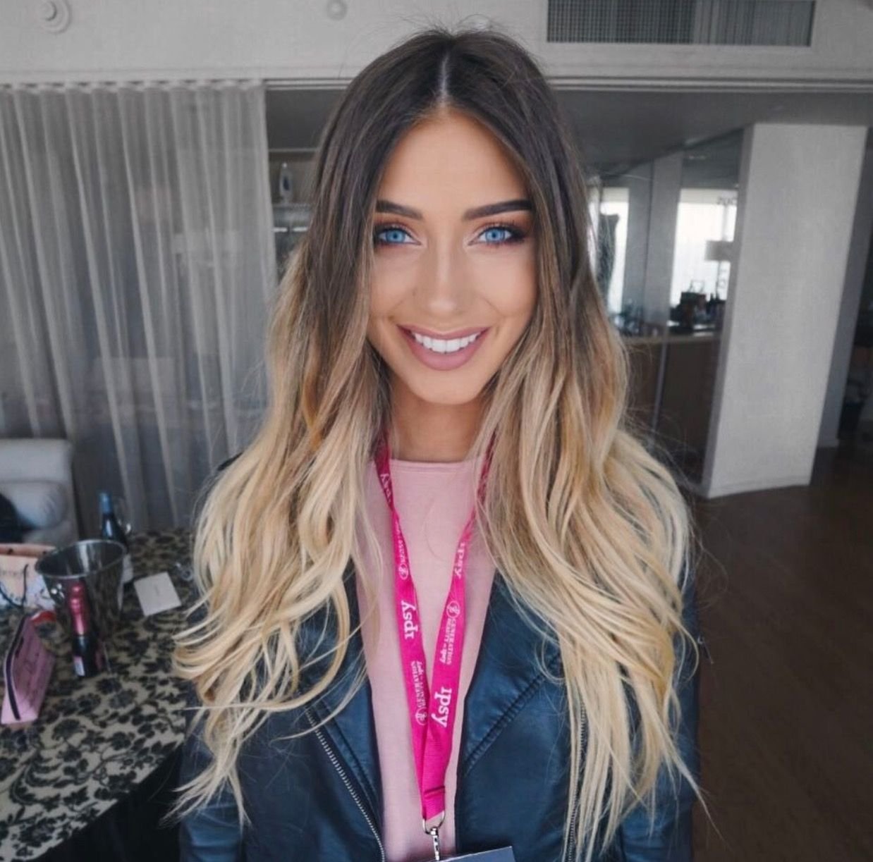 Danielle Mansutti горячие