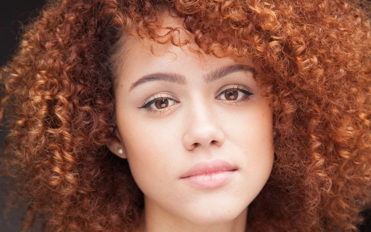 Натали Эммануэль Missandei