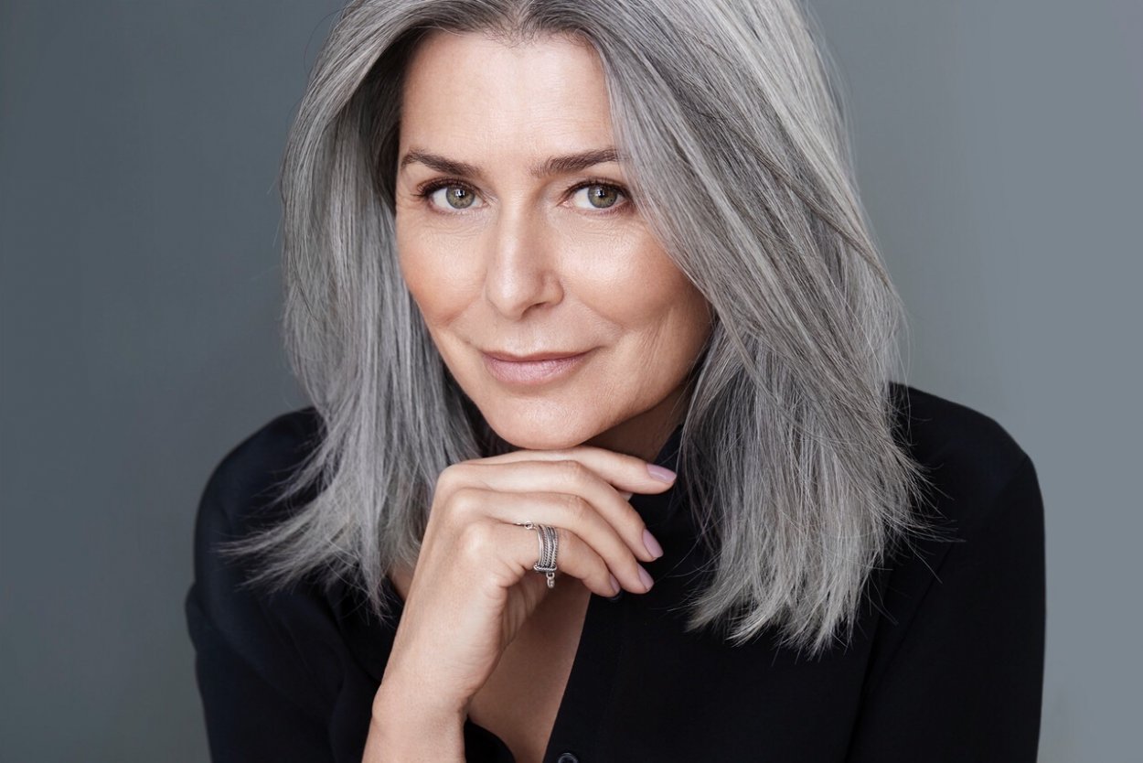 Дафна Хикс Grey hair