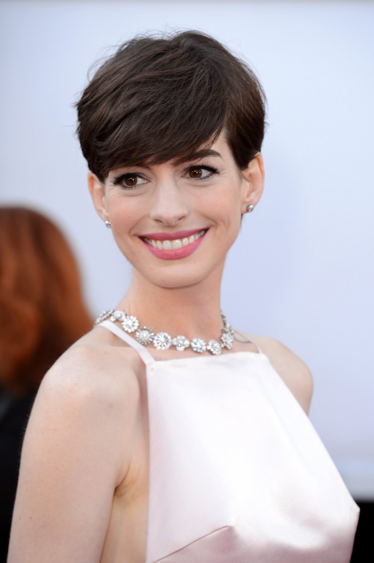Anne Hathaway the Hustle