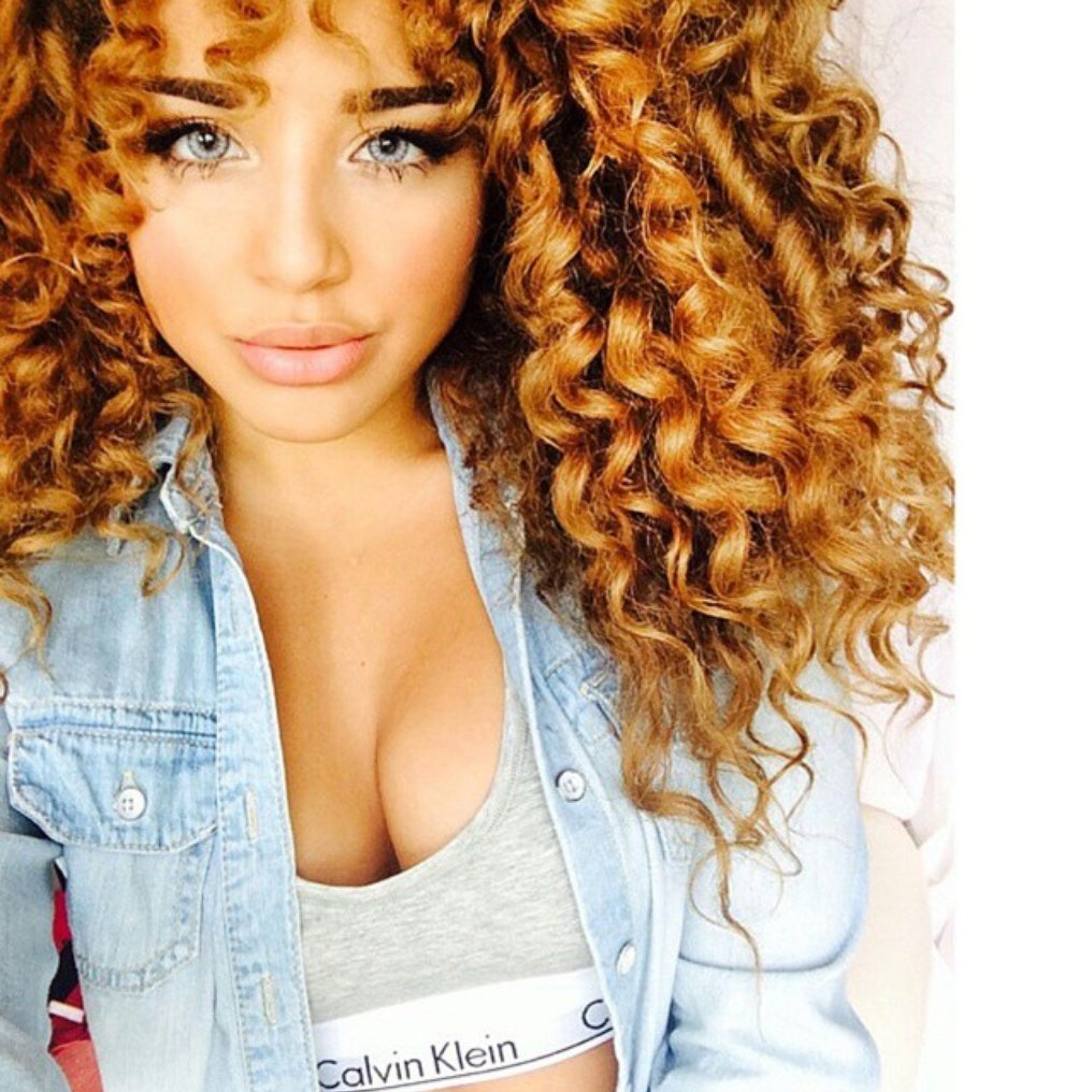 Curly Bob модель