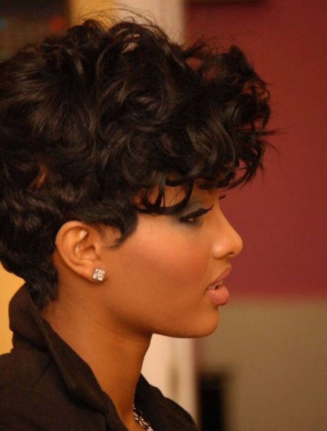 Curly Bob модель