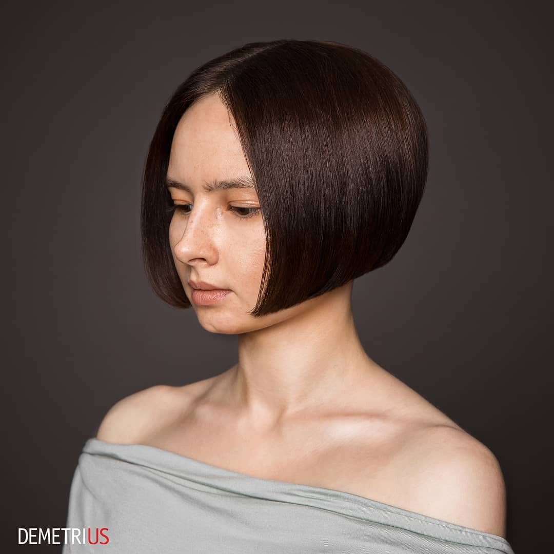 Каре до скул без челки