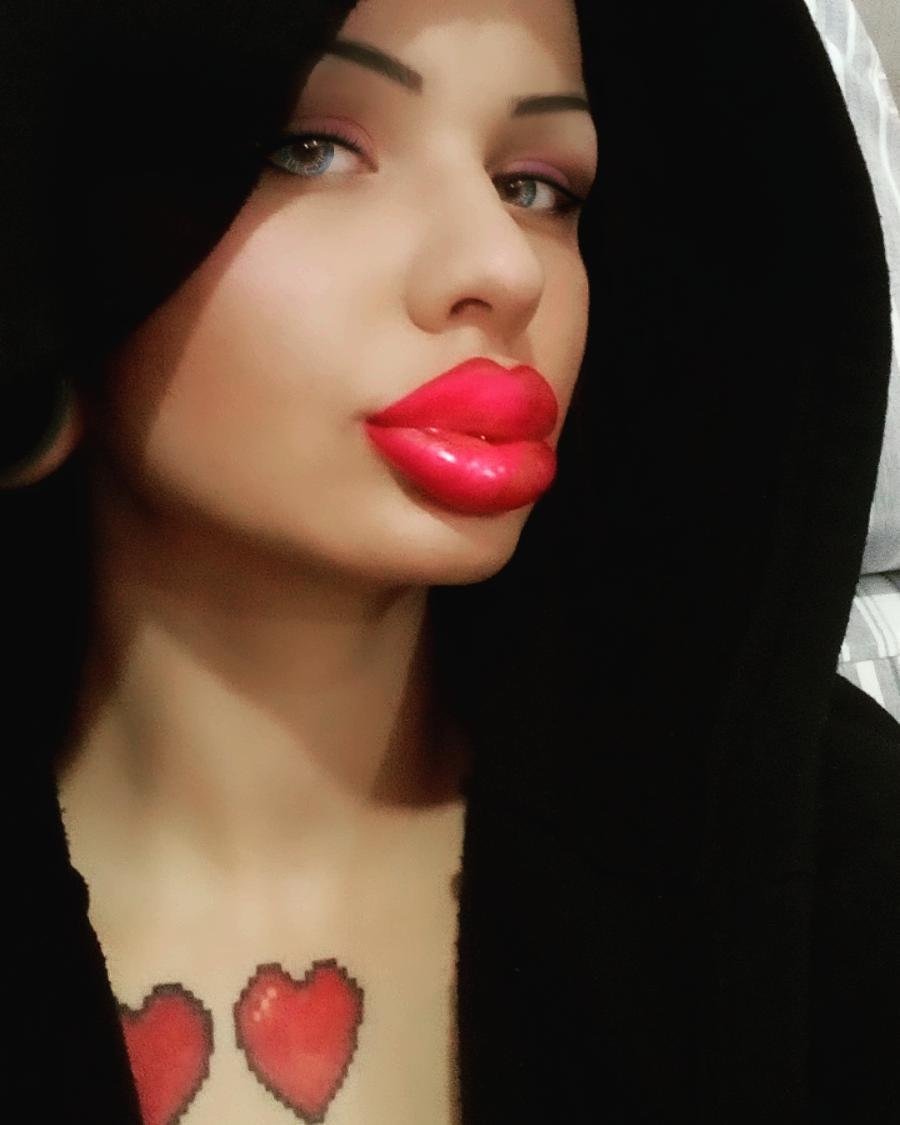 Кристина Рэй