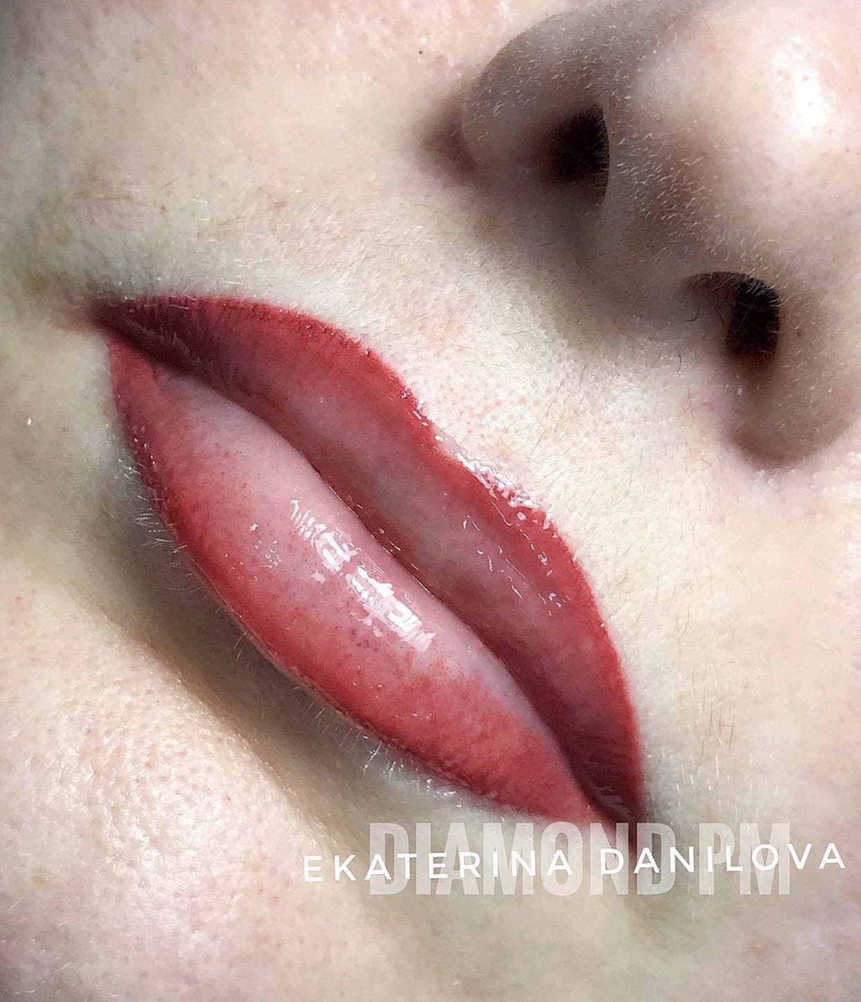 Перманентный татуаж губ омбре