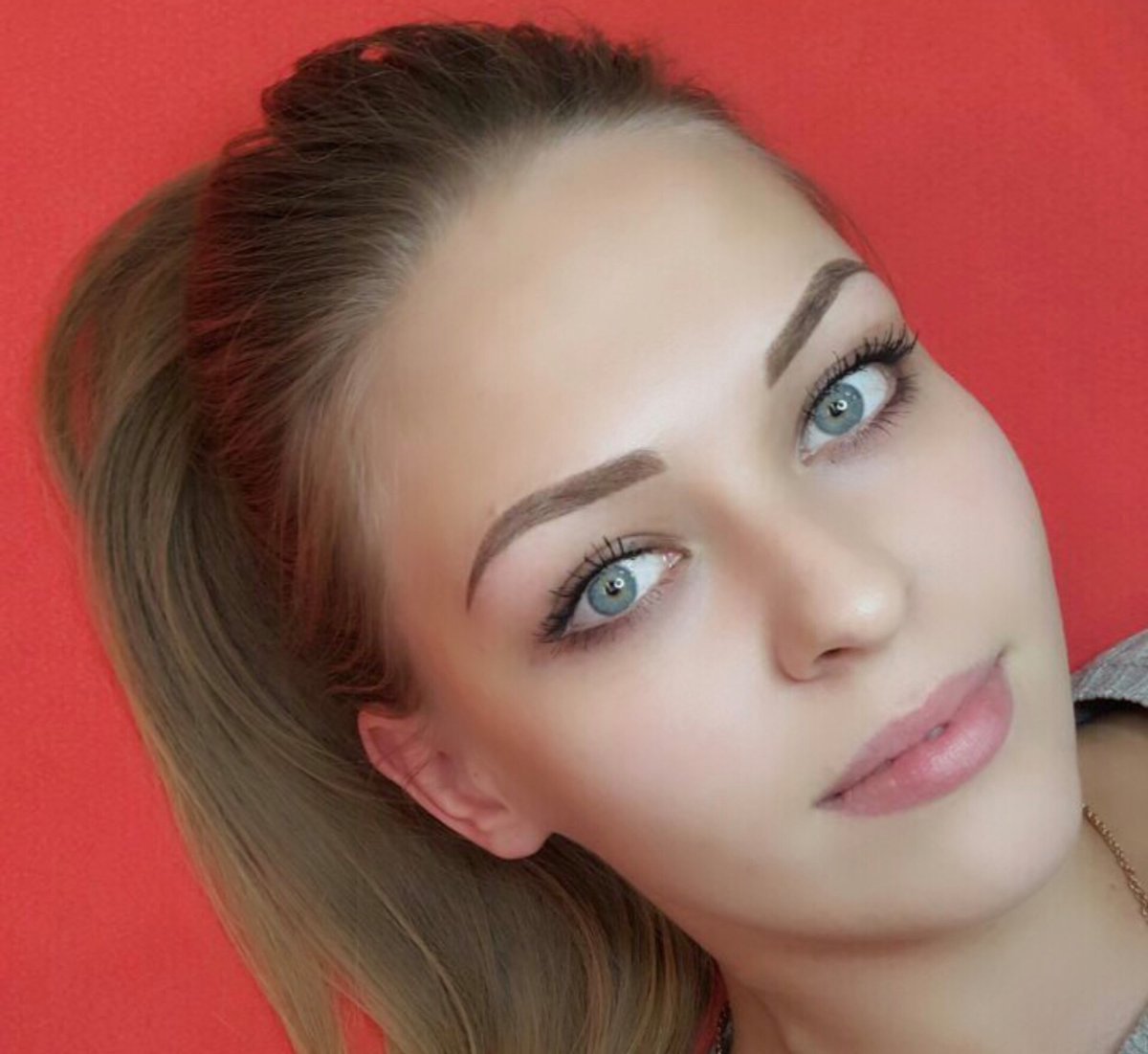 Макияж для голубоглазых блондинок