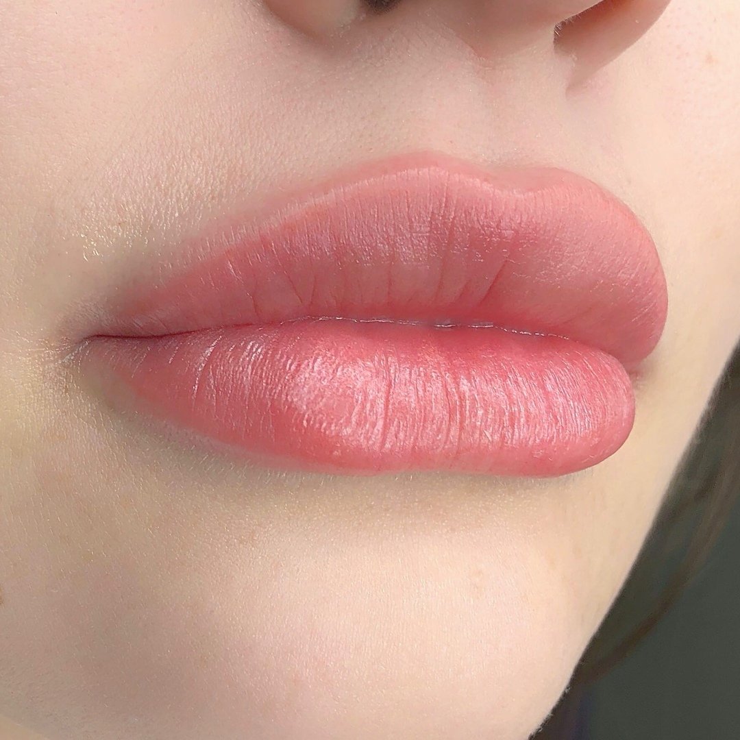 Перманентный татуаж губ Lip Light