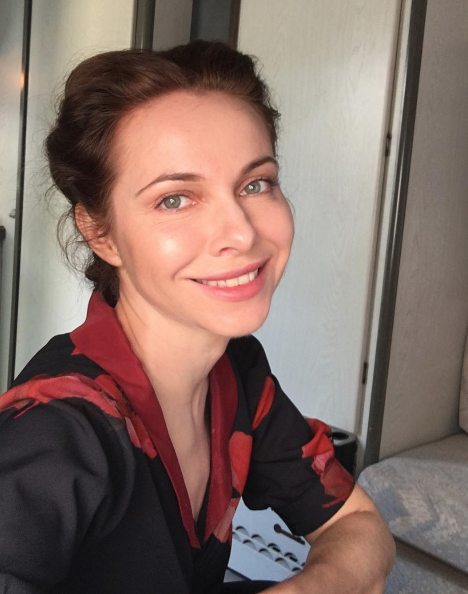 Екатерина Климова зубы