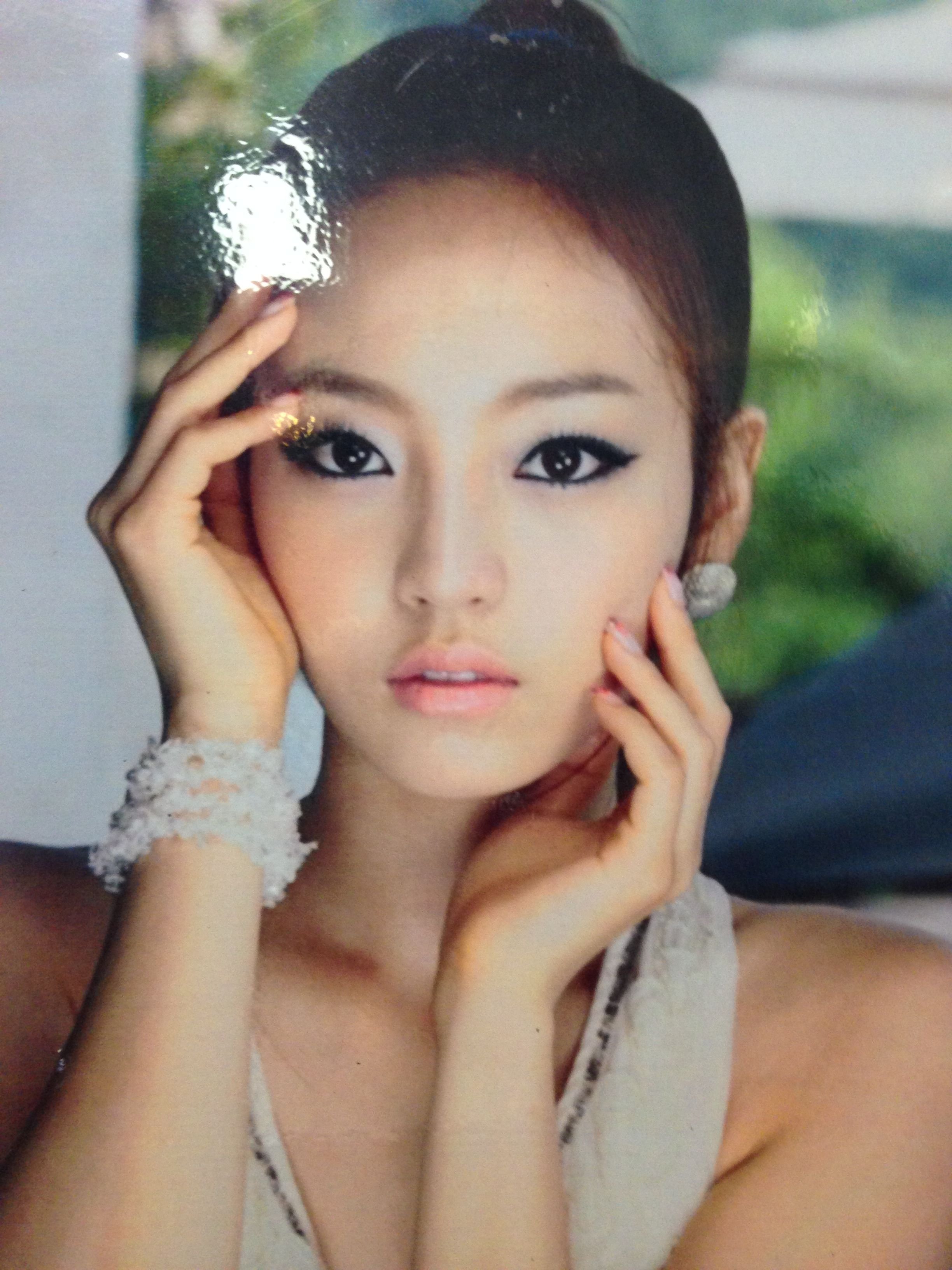 Лицо красивой азиатки. Корейский макияж 2023. Красивые кореянки. Красивые азиатки. Макияж азиатских девушек.