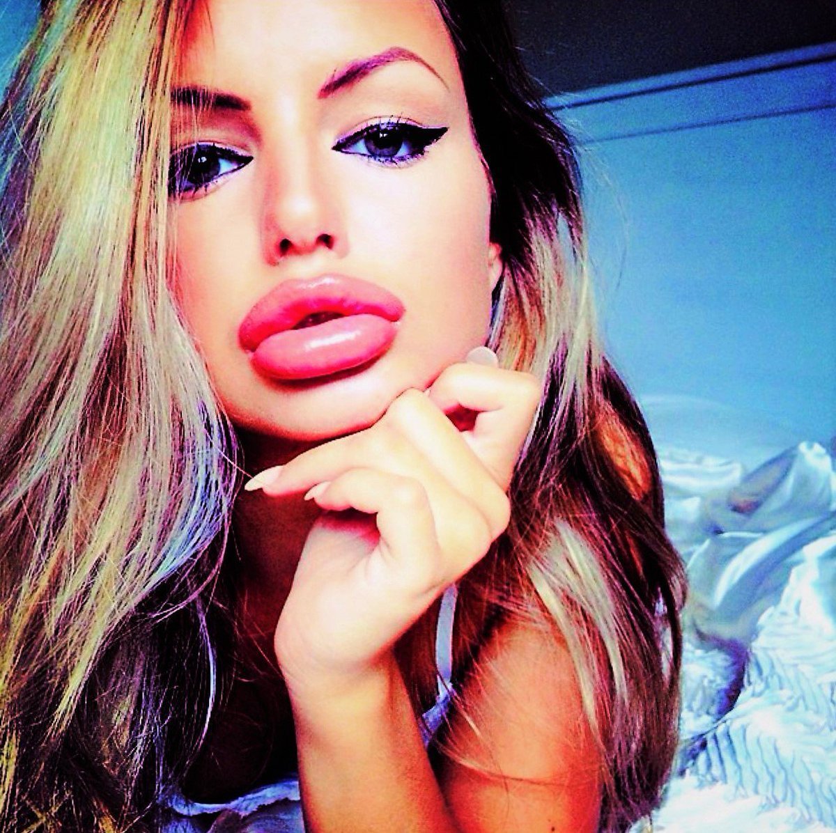 Brookelle MCKENZIE blond
