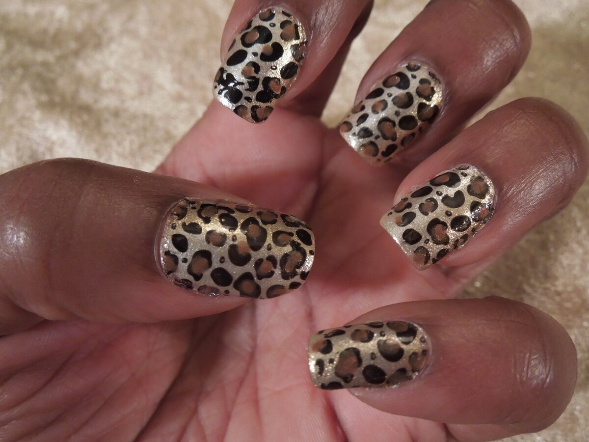 Леопардовые ногти