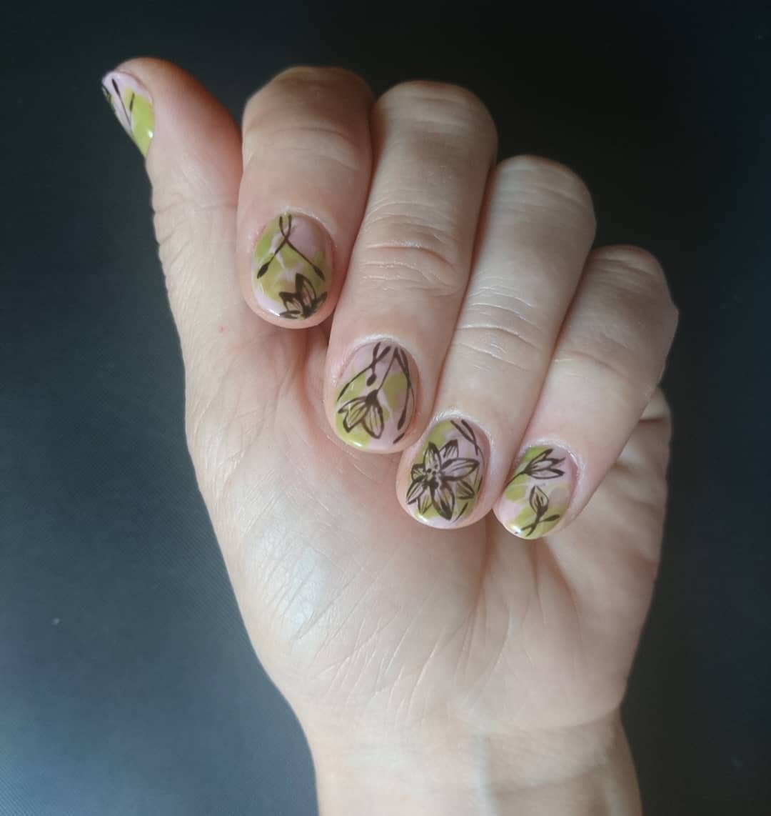 Маникюр аквариум