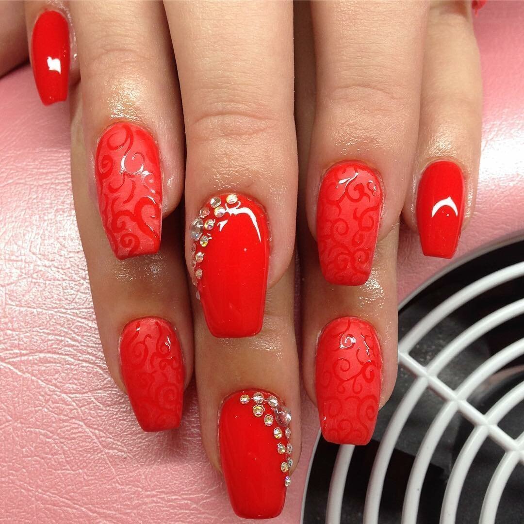 Shellac лунный френч красный