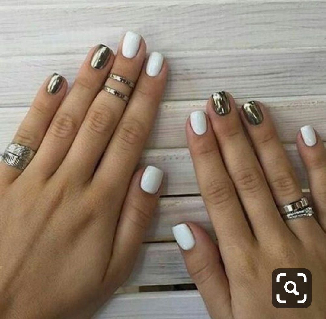 Белый маникюр на короткие ногти