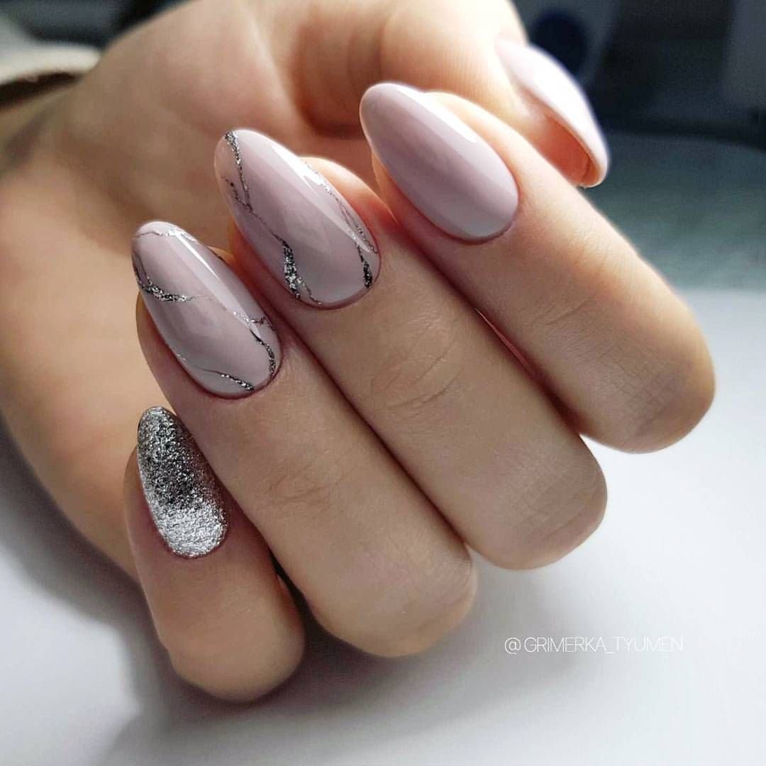 Маникюр на короткие миндалевидные ногти