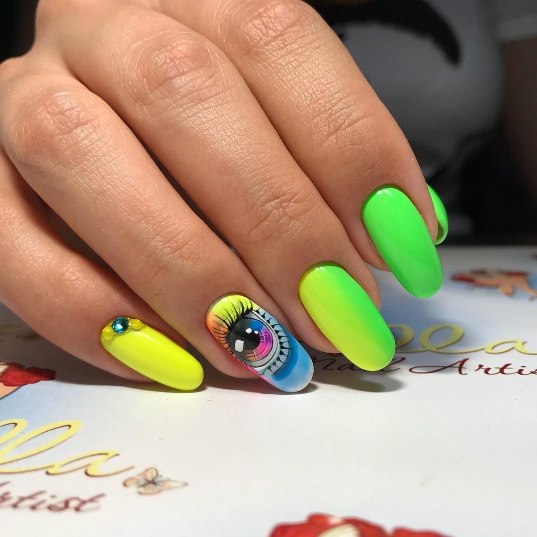 Маникюр с пигментом