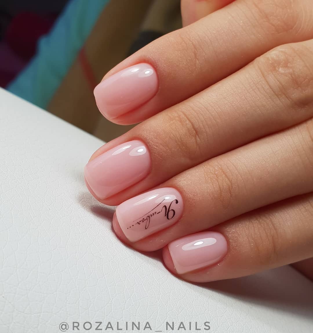 Красивый маникюр на короткие ног