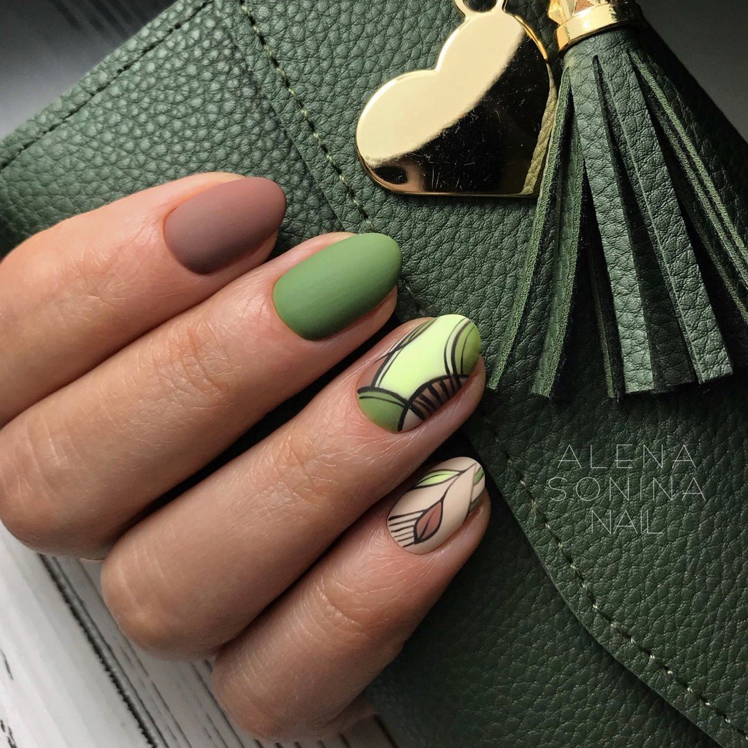 Лак Essie оливковый