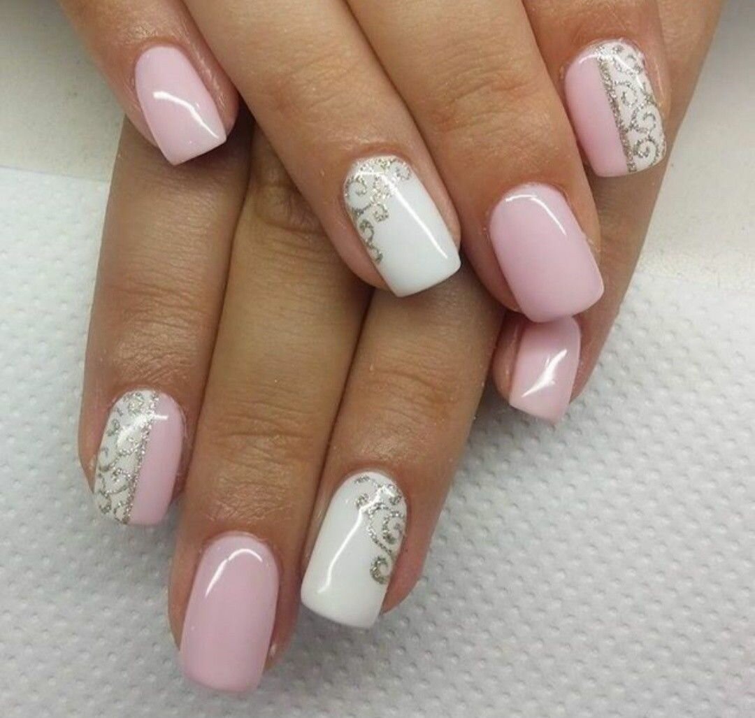 Красивый нежный маникюр на коротких