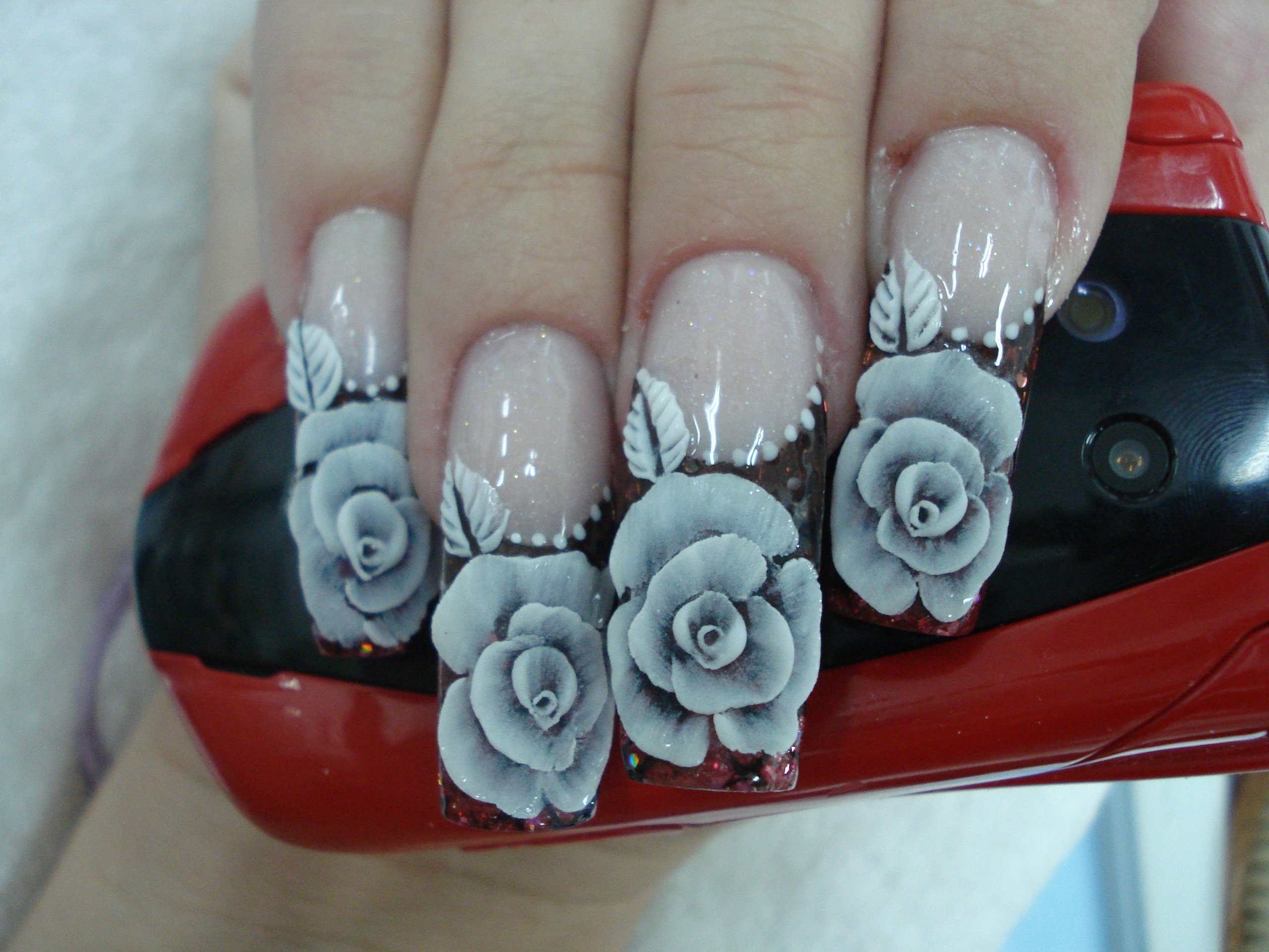 Дизайн ногтей розы. Розы на ногтях. Лепнина на ногтях. Лепка на ногтях. Маникюр лепка на ногтях.