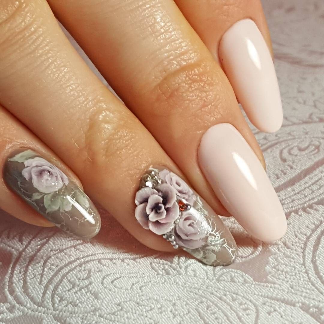 Лепка на ногтях