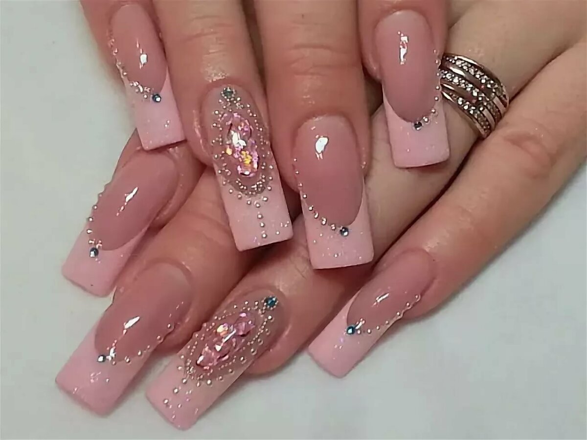 Ногти френч с камушками