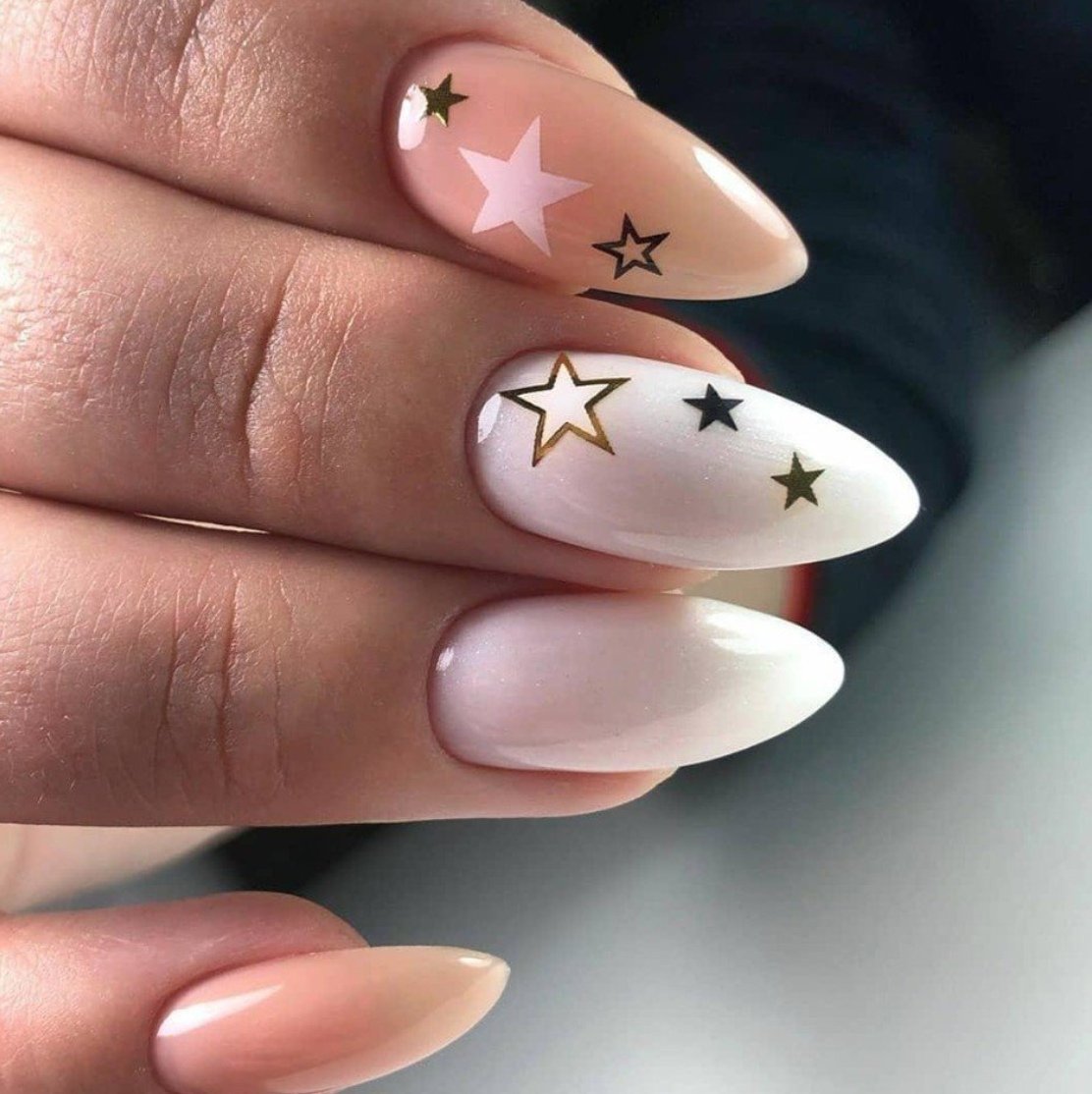 Ногти со звездочками