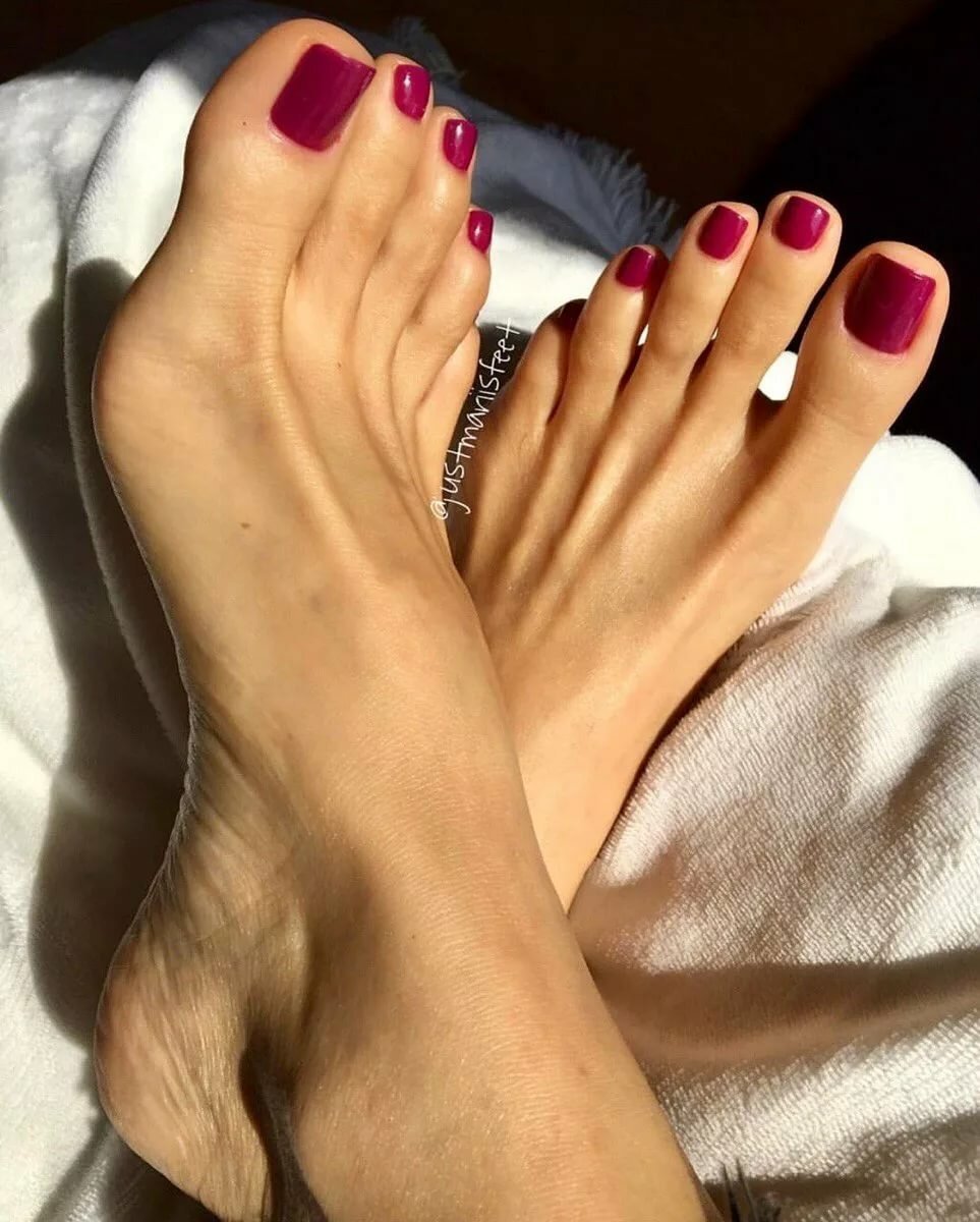 Николь Блэк feet