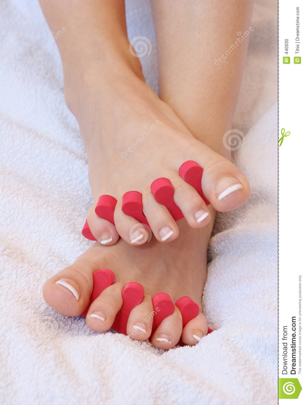 Кира Сысоева long Toenails