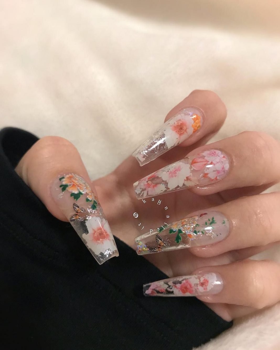 Прозрачные ногти