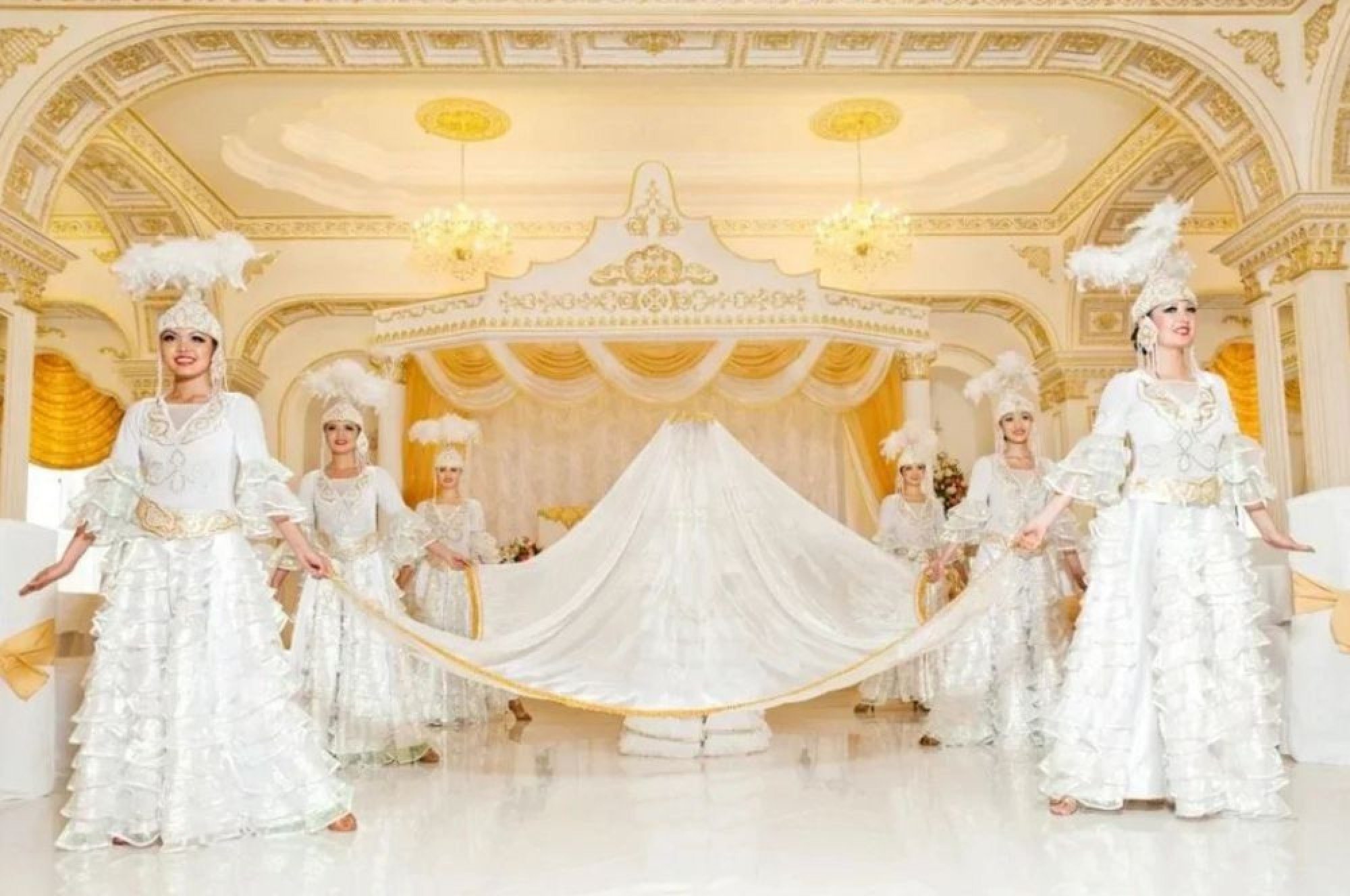 Казахская свадьба на казахском языке. Казахская традиция кыз узату. Беташар. Казахские Свадебные обряды. Обряд беташар.