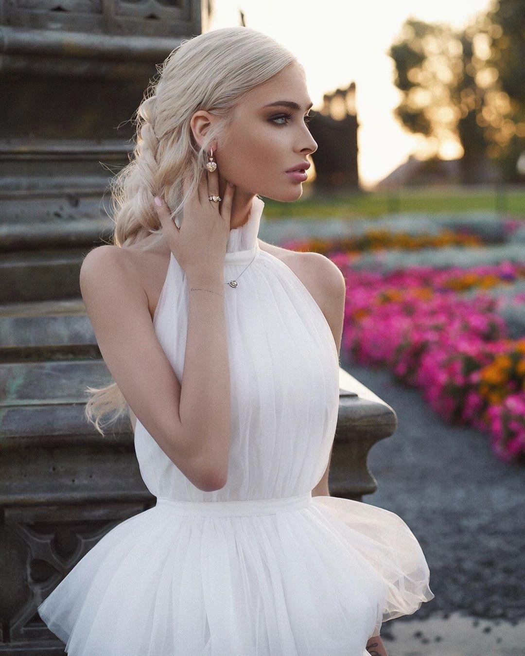 Алёна Шишкова муж