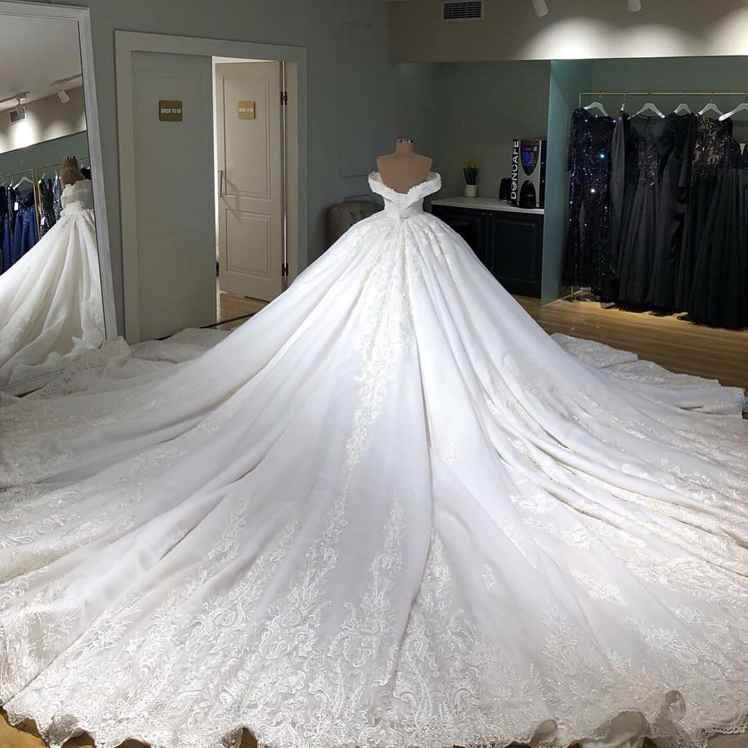 Самое пышное свадебное платье в мире