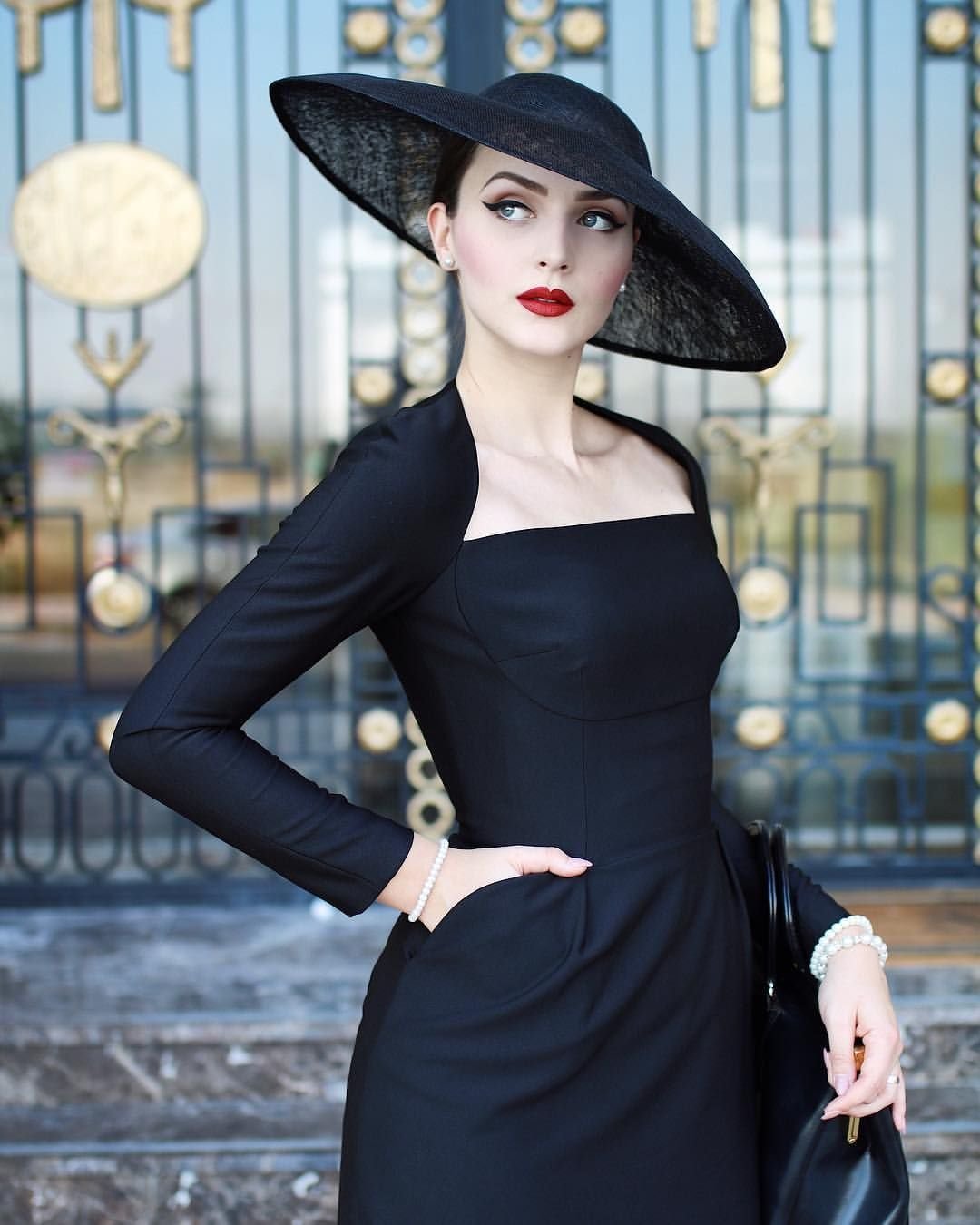 Лена Хошек дизайнер