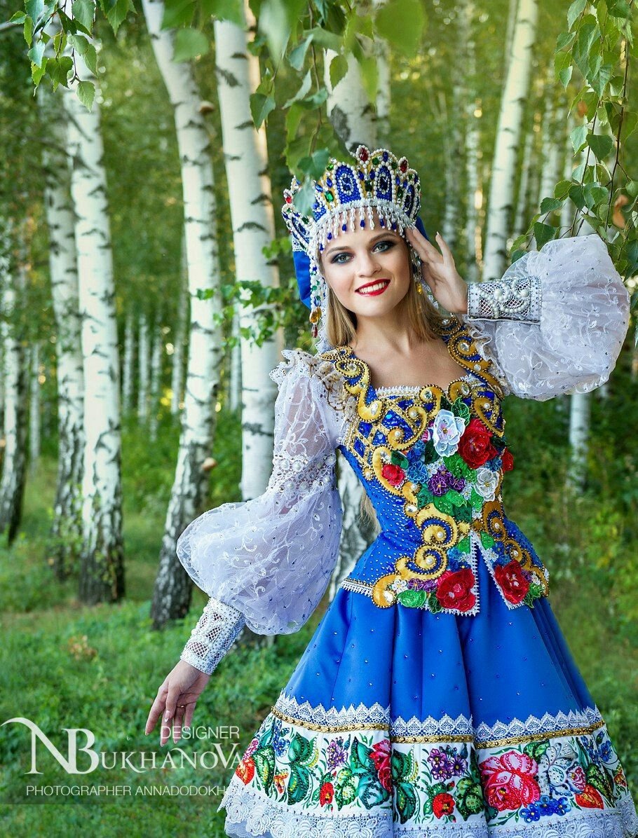 Стилизованный народный костюм