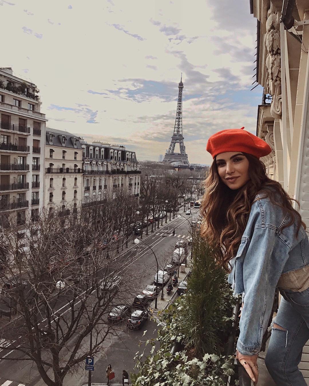 Берет Negin Mirsalehi